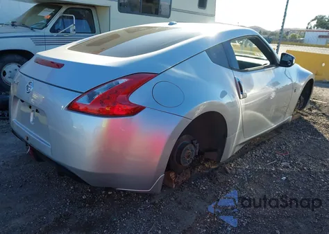 2011 Nissan 370Z Touring z USA, uszkodzony, nr VIN JN1AZ4EH0BM555433